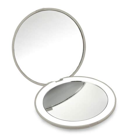 best 10x magnifying travel mirror.